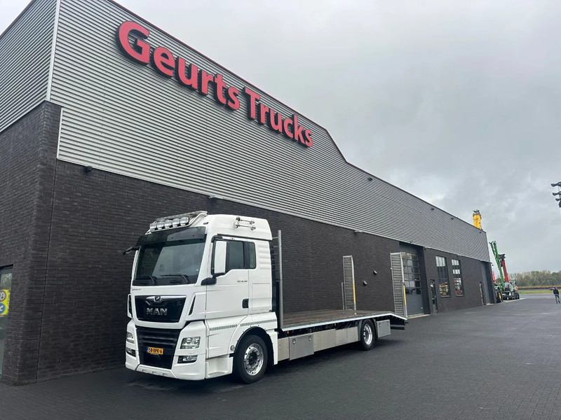 MAN TGX 4X2 LL-U OPRIJWAGEN / MACHINE TRANSPORTER / PLATEAU - Autovedējs: foto 2 MAN TGX 4X2 LL-U OPRIJWAGEN / MACHINE TRANSPORTER / PLATEAU - Autovedējs: foto 2