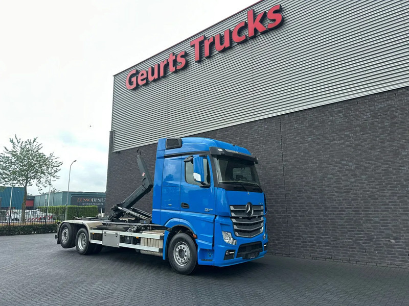 Mercedes-Benz Actros 2545 6X2 MET HIAB MULTILIFT XR21S61 HAAKARMSYSTEEM / ABROLLKIPPER / HOOKLIFT - Pacēlājs ar āķi: foto 5 Mercedes-Benz Actros 2545 6X2 MET HIAB MULTILIFT XR21S61 HAAKARMSYSTEEM / ABROLLKIPPER / HOOKLIFT - Pacēlājs ar āķi: foto 5
