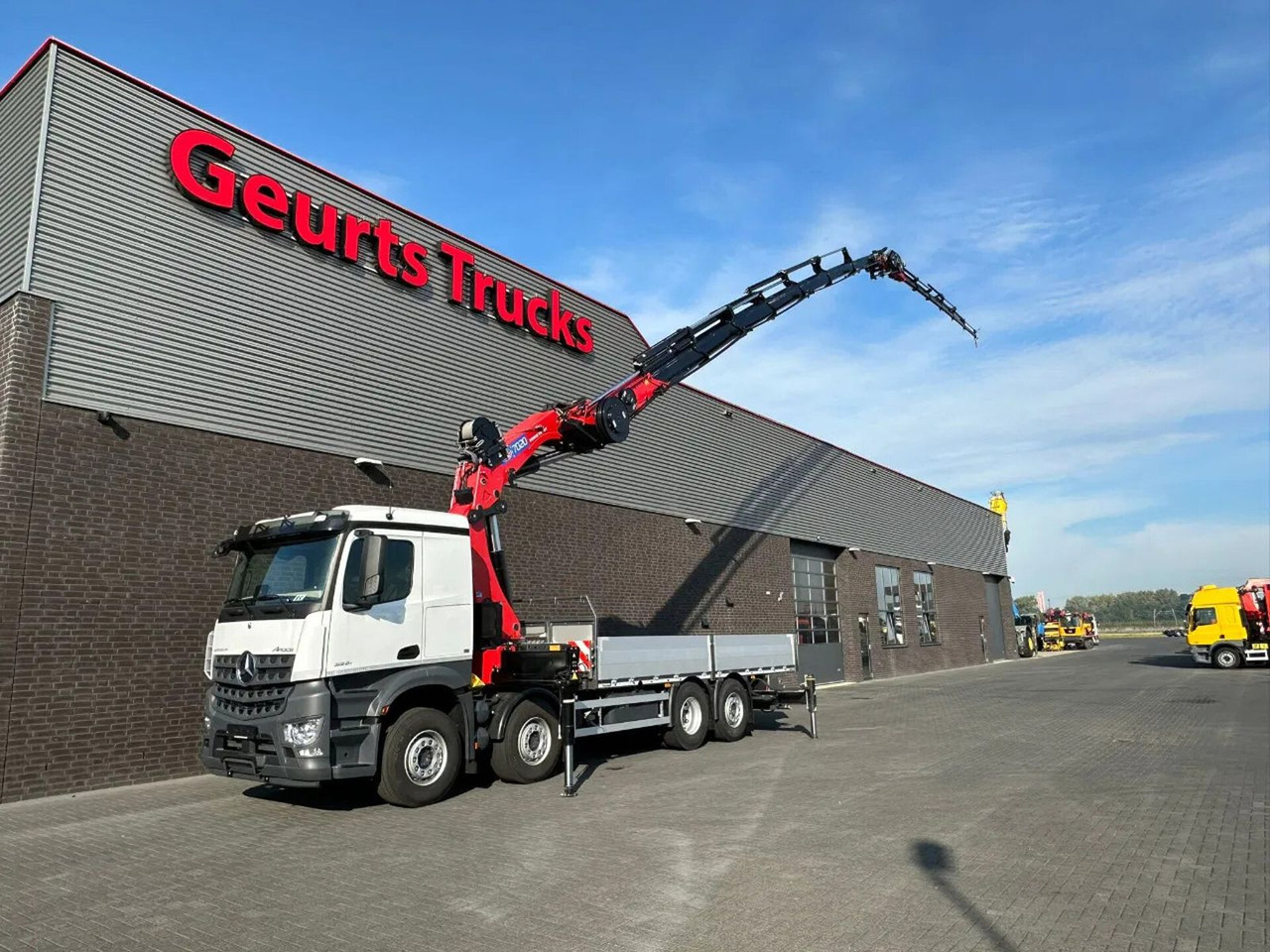 Mercedes-Benz Arocs 3251 8X2 + HMF 7020-K7 FJ 1400-K6 KRAAN/KR - Kravas auto ar manipulatoru: foto 2 Mercedes-Benz Arocs 3251 8X2 + HMF 7020-K7 FJ 1400-K6 KRAAN/KR - Kravas auto ar manipulatoru: foto 2