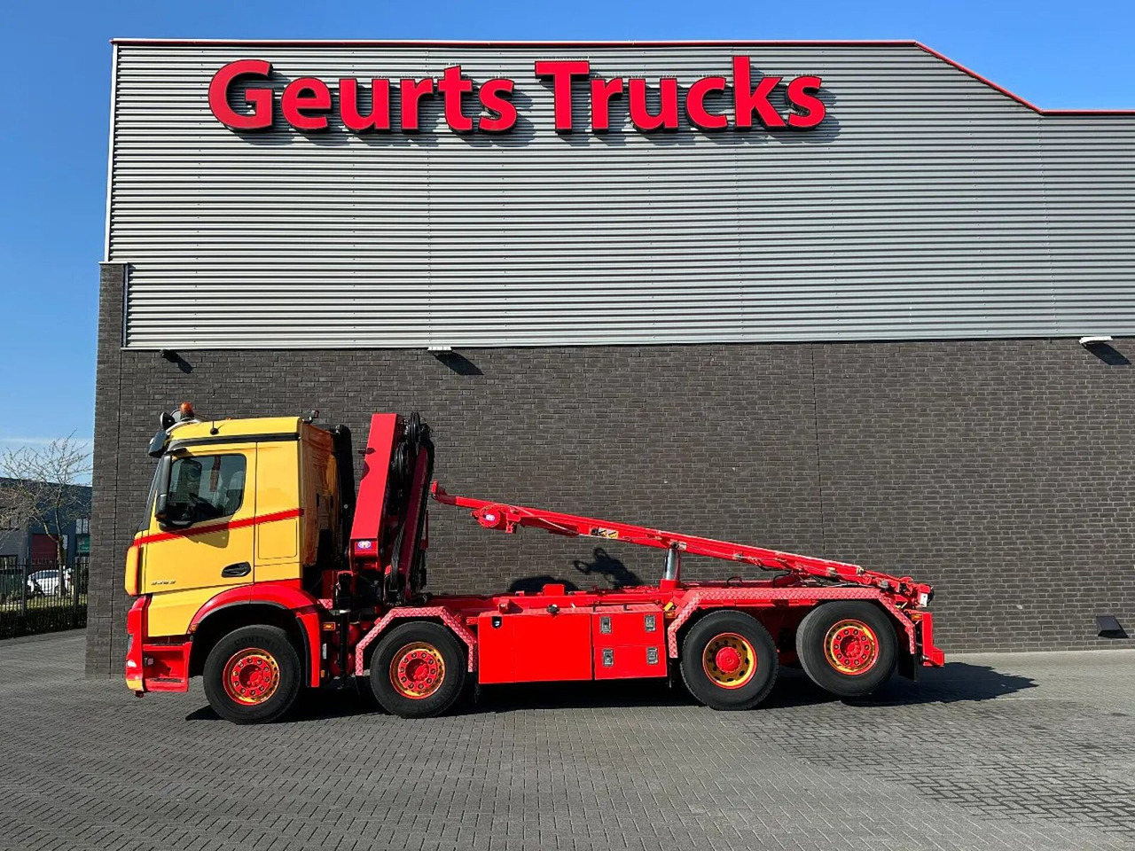 Mercedes-Benz Arocs 3253 L ENA 8X2/4 HMF2820 KRAAN / KRAN/ CRA - Pacēlājs ar āķi, Kravas auto ar manipulatoru: foto 1 Mercedes-Benz Arocs 3253 L ENA 8X2/4 HMF2820 KRAAN / KRAN/ CRA - Pacēlājs ar āķi, Kravas auto ar manipulatoru: foto 1