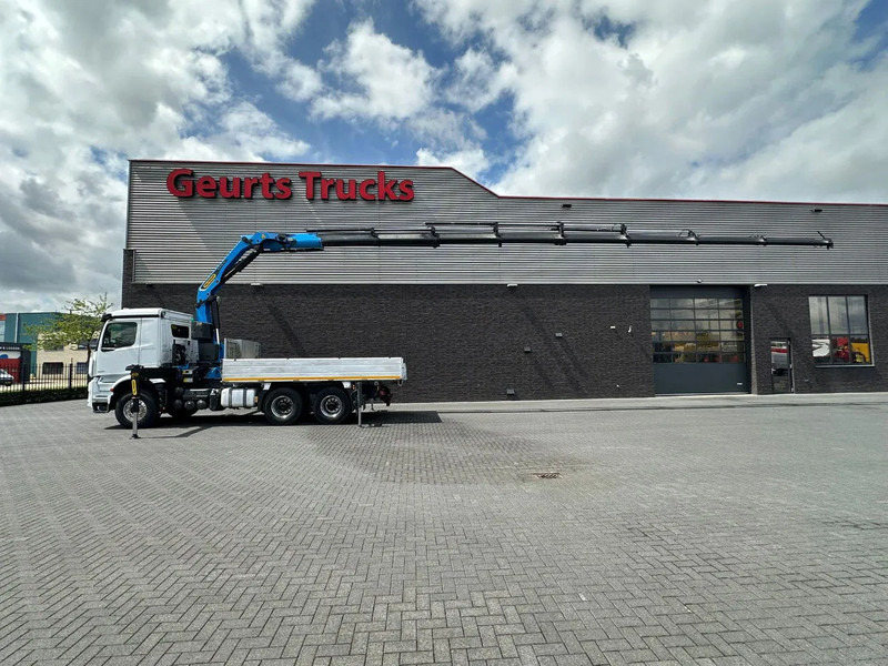 Mercedes-Benz Arocs 3351 963-2-E 6X4 KIPPER / TIPPER + PALFINGER PK30.002 TEC7 KRAAN / KRAN / CRANE / GRUA - Kravas auto ar manipulatoru: foto 1 Mercedes-Benz Arocs 3351 963-2-E 6X4 KIPPER / TIPPER + PALFINGER PK30.002 TEC7 KRAAN / KRAN / CRANE / GRUA - Kravas auto ar manipulatoru: foto 1