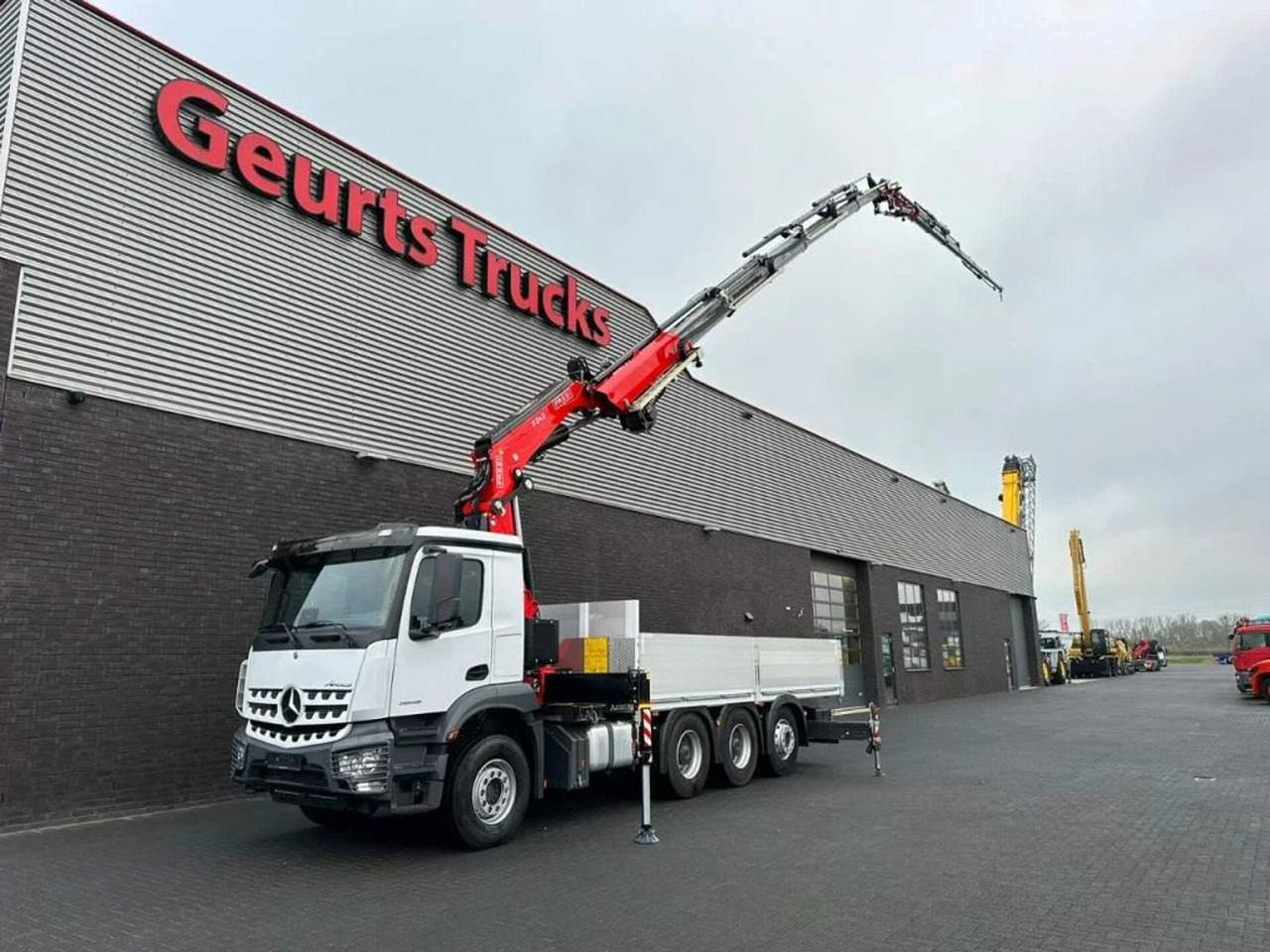 Mercedes-Benz Arocs 3646 L 8X4 + FASSI F545RA.2.26 XE-DYNAMIC - Kravas auto ar manipulatoru: foto 2 Mercedes-Benz Arocs 3646 L 8X4 + FASSI F545RA.2.26 XE-DYNAMIC - Kravas auto ar manipulatoru: foto 2