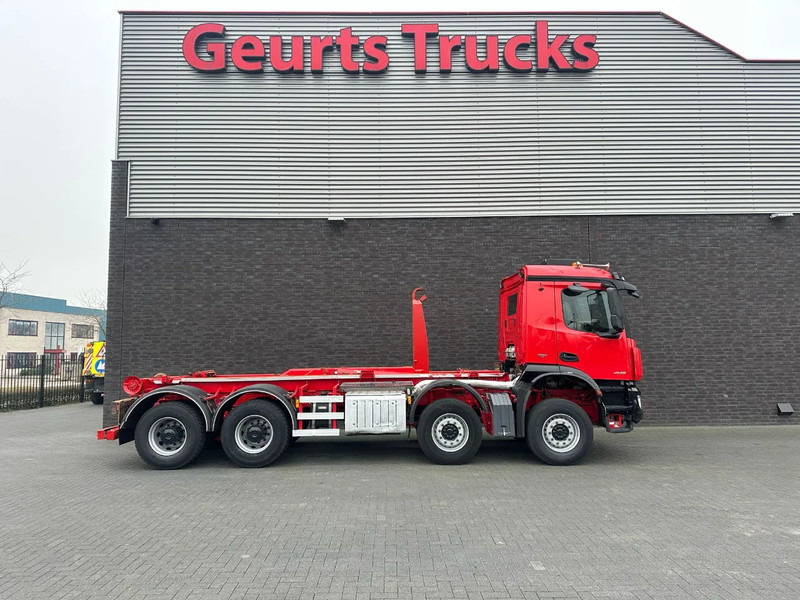 Mercedes-Benz Arocs 8X4 VDL S-30-6600 HAAKARMSYSTEEM/ABROLLKIPPER/HOOKLIFT - Kravas automašīna - kabeļu sistēma: foto 4 Mercedes-Benz Arocs 8X4 VDL S-30-6600 HAAKARMSYSTEEM/ABROLLKIPPER/HOOKLIFT - Kravas automašīna - kabeļu sistēma: foto 4