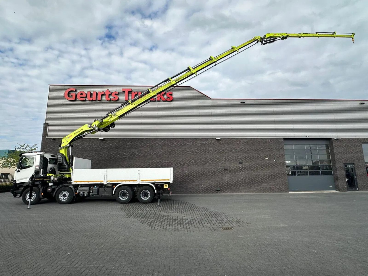 Renault C460 8X4 + HIAB X-HIPRO 548 E-7 MET JIB KRAAN / - Kravas auto ar manipulatoru: foto 1 Renault C460 8X4 + HIAB X-HIPRO 548 E-7 MET JIB KRAAN / - Kravas auto ar manipulatoru: foto 1