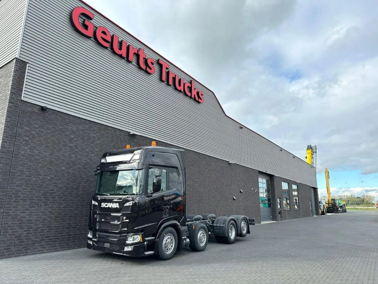 Scania R540 NGS 8X2 CHASSIS NIEUW/NEUE/NEW FULL OPTIONS - Šasija kravas automašīna: foto 2 Scania R540 NGS 8X2 CHASSIS NIEUW/NEUE/NEW FULL OPTIONS - Šasija kravas automašīna: foto 2