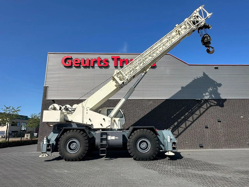 Terex RT130 ROUGH TERRAIN CRANE + JIB - Celtnis nelīdzenām virsmām: foto 4 Terex RT130 ROUGH TERRAIN CRANE + JIB - Celtnis nelīdzenām virsmām: foto 4