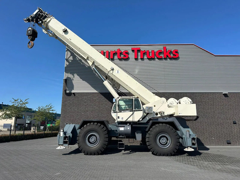 Terex RT130 ROUGH TERRAIN CRANE + JIB - Celtnis nelīdzenām virsmām: foto 1 Terex RT130 ROUGH TERRAIN CRANE + JIB - Celtnis nelīdzenām virsmām: foto 1