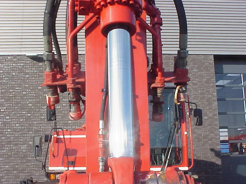 Terex TW 160 SR RAILWAY EXAVATOR - Riteņu ekskavators: foto 4 Terex TW 160 SR RAILWAY EXAVATOR - Riteņu ekskavators: foto 4