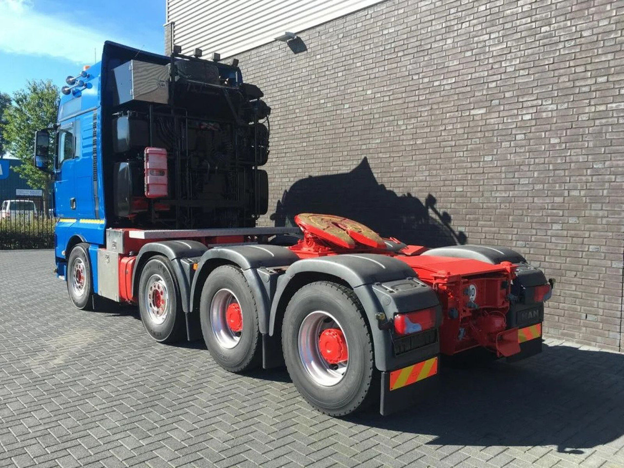 MAN TGX 41.680 V8 8X4 HEAVY DUTY TRACTOR 250 TONS - Vilcējs: foto 3 MAN TGX 41.680 V8 8X4 HEAVY DUTY TRACTOR 250 TONS - Vilcējs: foto 3