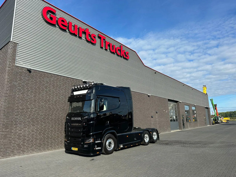 Scania S660 V8 6X2 LONGLINE SPECIAL INTERIOR BUFFL TREKKER MET HYDRAULIEK / SATTELZUG / TRACTOR UNIT / CAMIÓN - Vilcējs: foto 2 Scania S660 V8 6X2 LONGLINE SPECIAL INTERIOR BUFFL TREKKER MET HYDRAULIEK / SATTELZUG / TRACTOR UNIT / CAMIÓN - Vilcējs: foto 2