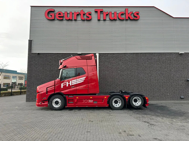 Volvo FH 16 VT5 780 XXL AERO NEW 6X2 BOOGIE TORPEDO/NOSE/HAUBE/SHOWTRUCK - Vilcējs: foto 1 Volvo FH 16 VT5 780 XXL AERO NEW 6X2 BOOGIE TORPEDO/NOSE/HAUBE/SHOWTRUCK - Vilcējs: foto 1