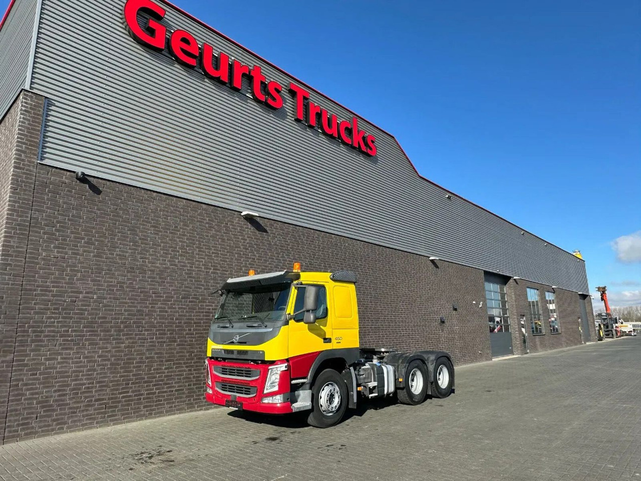 Volvo FM 450 6X4 HYDRAULIEK WEINIG KM!!! NIEDRIGE KM!! - Vilcējs: foto 2 Volvo FM 450 6X4 HYDRAULIEK WEINIG KM!!! NIEDRIGE KM!! - Vilcējs: foto 2