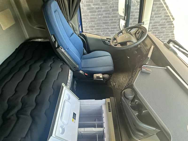 Pacēlājs ar āķi Volvo FH 500 6X2 VDL S-21-6400 HAAKARM / ABROLLKIPPER/ HOOKLIFT: foto 15 Pacēlājs ar āķi Volvo FH 500 6X2 VDL S-21-6400 HAAKARM / ABROLLKIPPER/ HOOKLIFT: foto 15