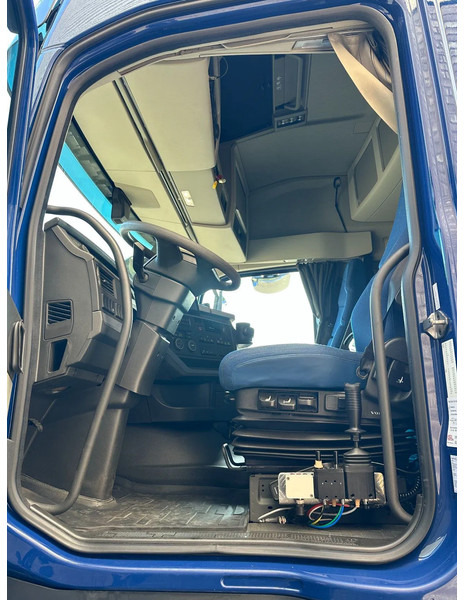 Pacēlājs ar āķi Volvo FH 500 6X2 VDL S-21-6400 HAAKARM / ABROLLKIPPER/ HOOKLIFT: foto 9 Pacēlājs ar āķi Volvo FH 500 6X2 VDL S-21-6400 HAAKARM / ABROLLKIPPER/ HOOKLIFT: foto 9