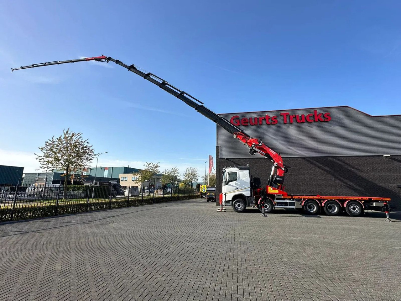 Volvo FH 540 10X4 + FASSI F1650RAL.2.28 + JIB L616L KR - Kravas auto ar manipulatoru: foto 3 Volvo FH 540 10X4 + FASSI F1650RAL.2.28 + JIB L616L KR - Kravas auto ar manipulatoru: foto 3