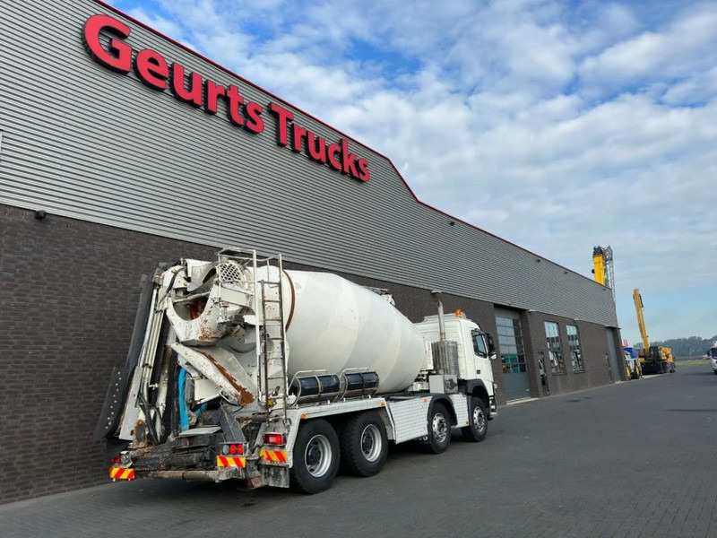Volvo FM 410 8X4 + STETTER 9 M3 MIXER/MISCHER + THEAM 15 M TRANSPORTBAND/BELT - Betonvedējs: foto 5 Volvo FM 410 8X4 + STETTER 9 M3 MIXER/MISCHER + THEAM 15 M TRANSPORTBAND/BELT - Betonvedējs: foto 5