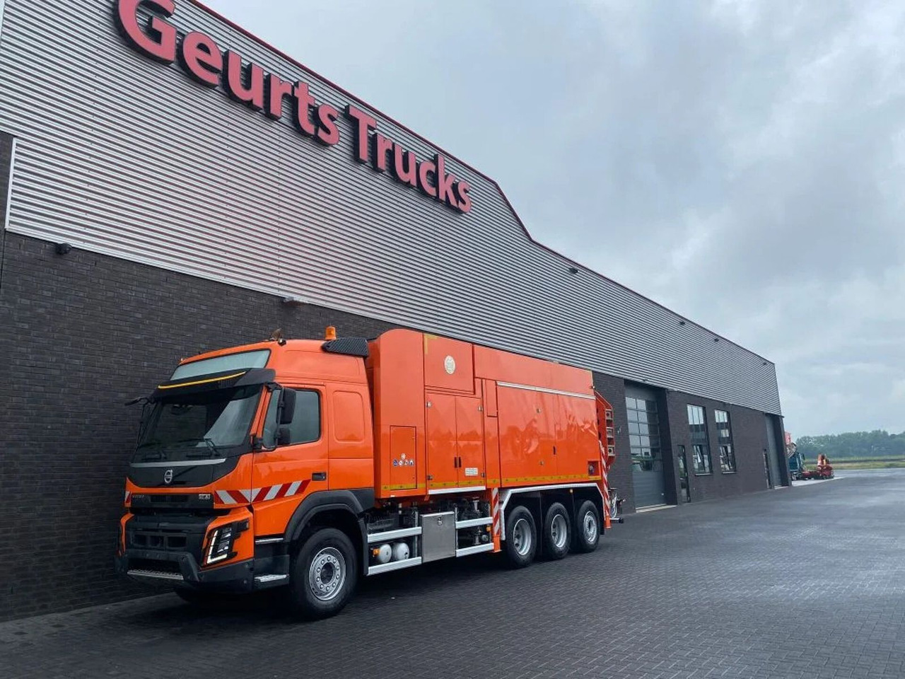 Volvo FMX 510 8X4 TRIDEM + MTS DINO 5 SAUGBAGGER/SUCTI - Asenizācijas mašīna: foto 2 Volvo FMX 510 8X4 TRIDEM + MTS DINO 5 SAUGBAGGER/SUCTI - Asenizācijas mašīna: foto 2