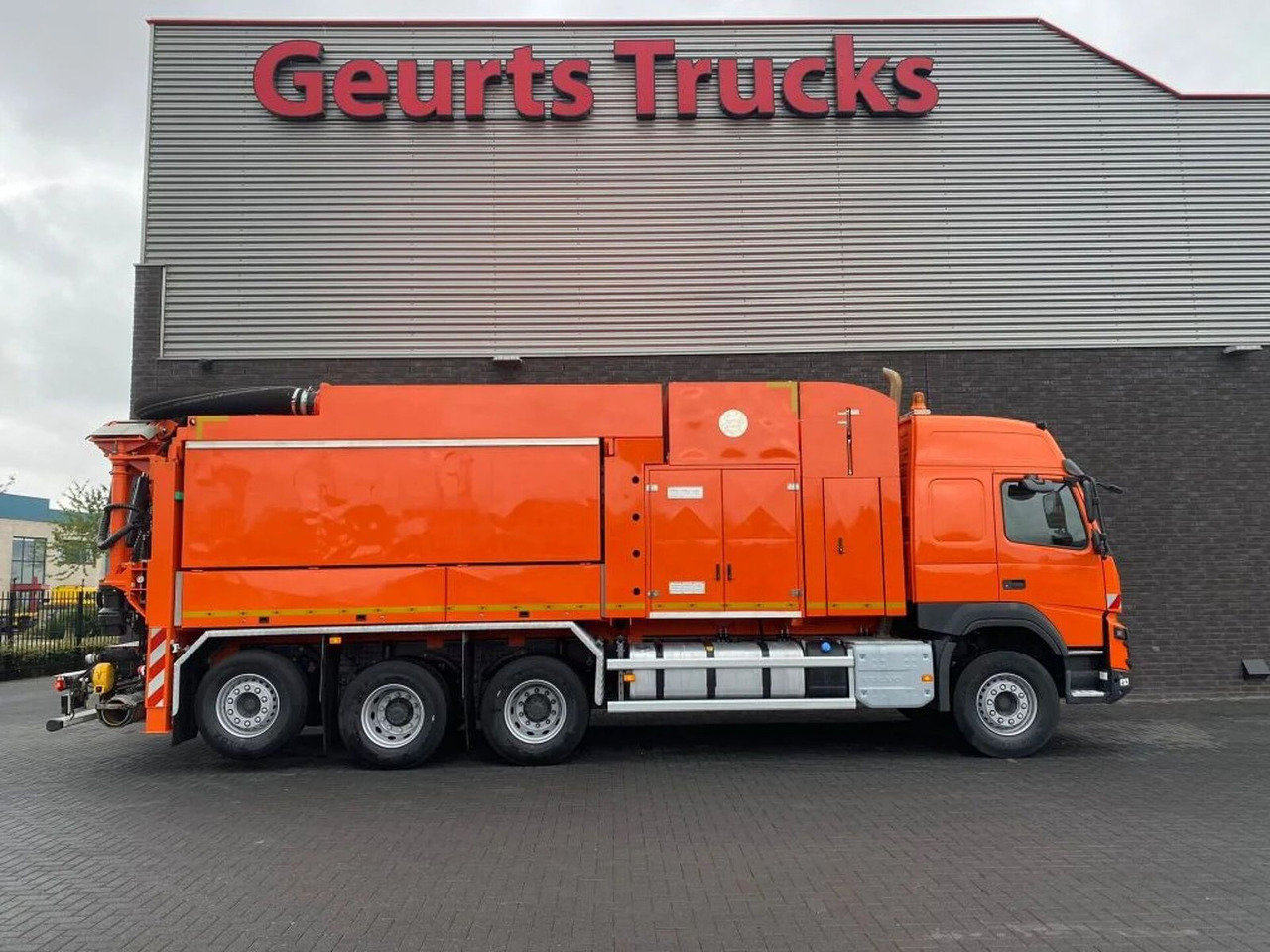 Volvo FMX 510 8X4 TRIDEM + MTS DINO 5 SAUGBAGGER/SUCTI - Asenizācijas mašīna: foto 4 Volvo FMX 510 8X4 TRIDEM + MTS DINO 5 SAUGBAGGER/SUCTI - Asenizācijas mašīna: foto 4