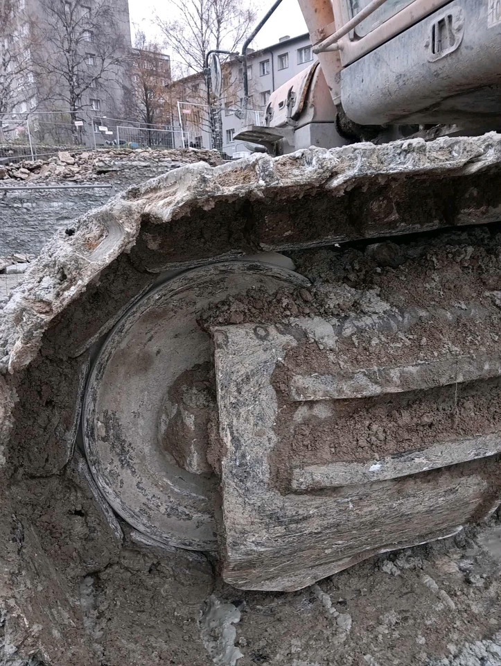 Kāpurķēžu ekskavators Hyundai R 300: foto 7