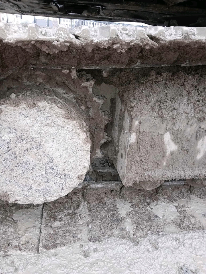 Kāpurķēžu ekskavators Hyundai R 300: foto 12