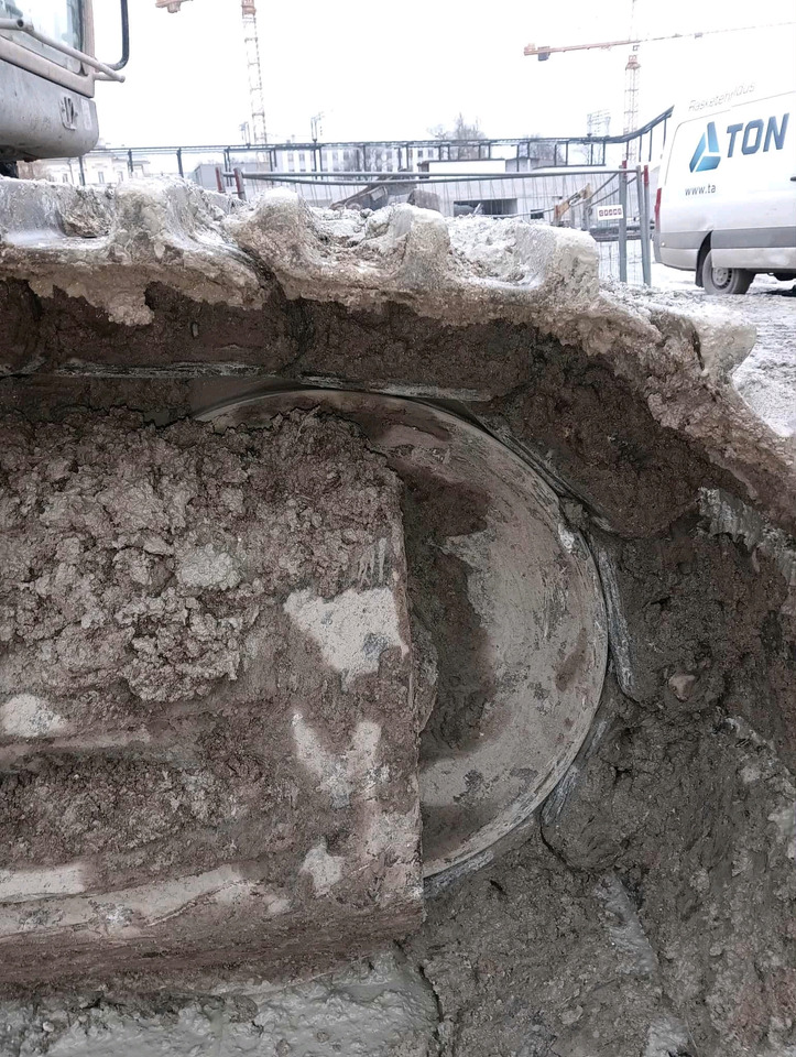 Kāpurķēžu ekskavators Hyundai R 300: foto 6