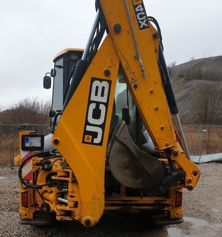 JCB 4CX - Ekskavators-iekrāvējs: foto 3 JCB 4CX - Ekskavators-iekrāvējs: foto 3