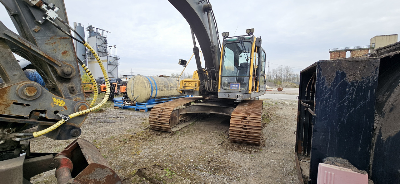 Volvo EC 210 BLC new engine - Kāpurķēžu ekskavators: foto 3 Volvo EC 210 BLC new engine - Kāpurķēžu ekskavators: foto 3