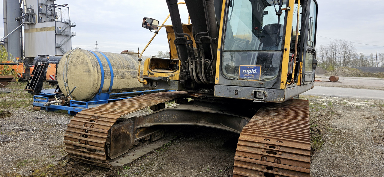 Volvo EC 210 BLC new engine - Kāpurķēžu ekskavators: foto 2 Volvo EC 210 BLC new engine - Kāpurķēžu ekskavators: foto 2
