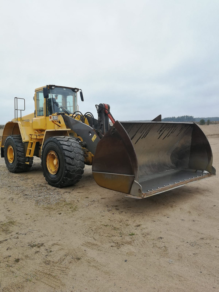 Volvo L150E - Riteņu iekrāvējs: foto 1 Volvo L150E - Riteņu iekrāvējs: foto 1