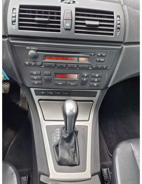 BMW X3 Automaat 6 cil. - Vieglā automašīna: foto 5 BMW X3 Automaat 6 cil. - Vieglā automašīna: foto 5