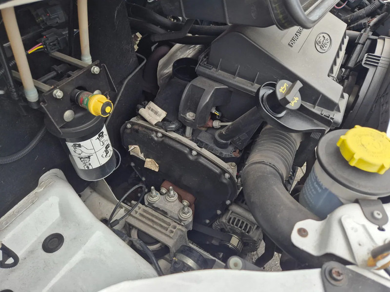 Camper ROLLER TEAM AUTOROLLER 595 P..... trekhaak,eerste eigenaar. - Daļēji integrētais kemperis: foto 5 Camper ROLLER TEAM AUTOROLLER 595 P..... trekhaak,eerste eigenaar. - Daļēji integrētais kemperis: foto 5