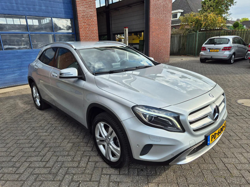 Mercedes-Benz GLA 200 automaat Prestige - Vieglā automašīna: foto 2 Mercedes-Benz GLA 200 automaat Prestige - Vieglā automašīna: foto 2
