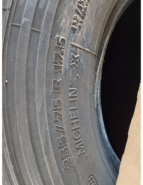 Michelin 235/75R 17.5 - Riepa - Kravas automašīna: foto 4 Michelin 235/75R 17.5 - Riepa - Kravas automašīna: foto 4