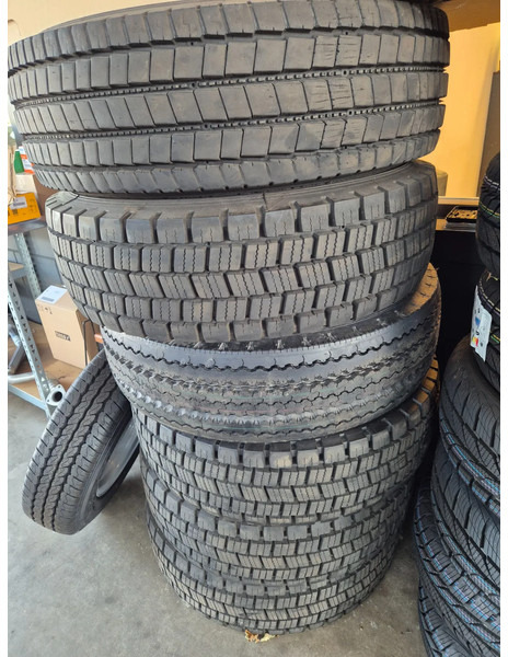Michelin 235/75R 17.5 - Riepa - Kravas automašīna: foto 1 Michelin 235/75R 17.5 - Riepa - Kravas automašīna: foto 1
