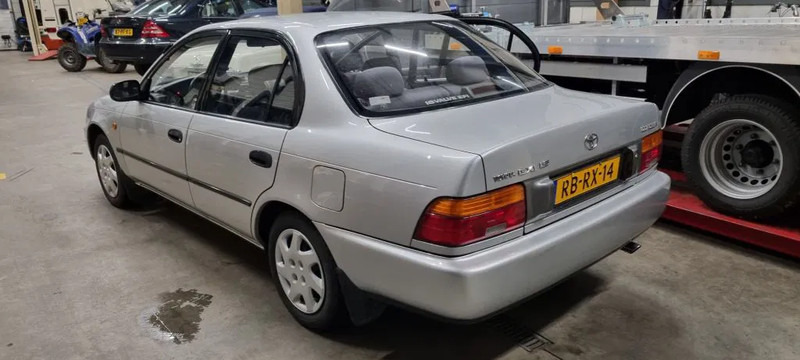 Toyota Corolla GXI 1.6. autom... Limited - Sedans: foto 4 Toyota Corolla GXI 1.6. autom... Limited - Sedans: foto 4