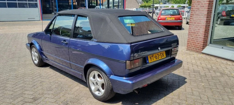 Volkswagen golf cabrio.. 1.8 GTI - Vieglā automašīna: foto 4 Volkswagen golf cabrio.. 1.8 GTI - Vieglā automašīna: foto 4