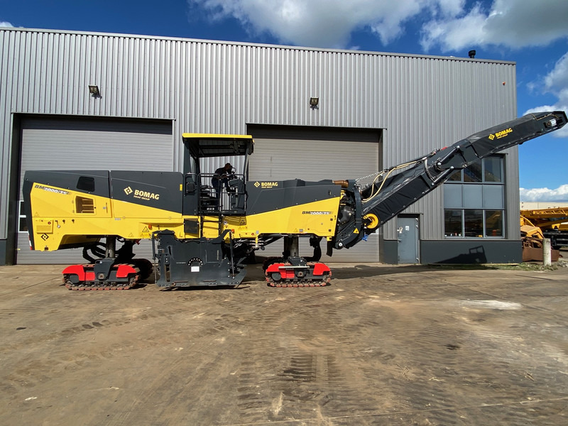 Bomag BM2000/75 Cold Planer - Asfalta frēze: foto 5 Bomag BM2000/75 Cold Planer - Asfalta frēze: foto 5
