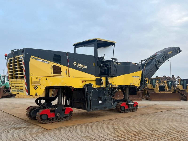 Bomag BM2000/75 Cold Planer - Asfalta ieklāšanas tehnika: foto 5 Bomag BM2000/75 Cold Planer - Asfalta ieklāšanas tehnika: foto 5