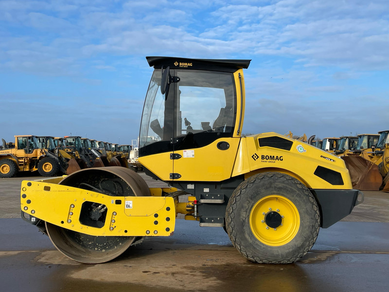 Bomag BW177D-5 | Airconditioning EPA /EU Stage V - Veltnis: foto 1 Bomag BW177D-5 | Airconditioning EPA /EU Stage V - Veltnis: foto 1