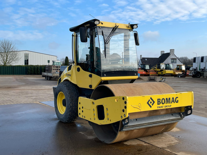 Bomag BW177D-5 | Airconditioning EPA /EU Stage V - Veltnis: foto 3 Bomag BW177D-5 | Airconditioning EPA /EU Stage V - Veltnis: foto 3