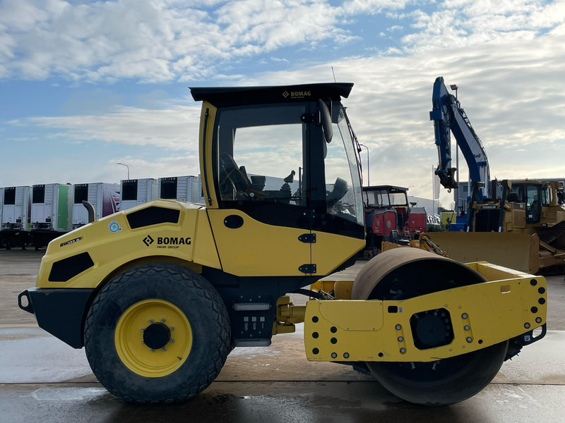 Bomag BW177D-5 | Airconditioning EPA /EU Stage V - Veltnis: foto 5 Bomag BW177D-5 | Airconditioning EPA /EU Stage V - Veltnis: foto 5