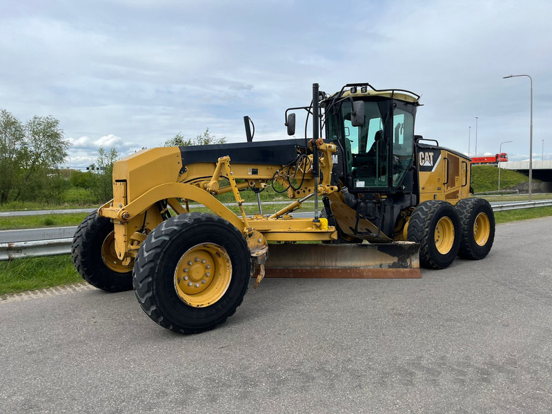 Caterpillar 12M Motor Grader - Greiders: foto 2 Caterpillar 12M Motor Grader - Greiders: foto 2