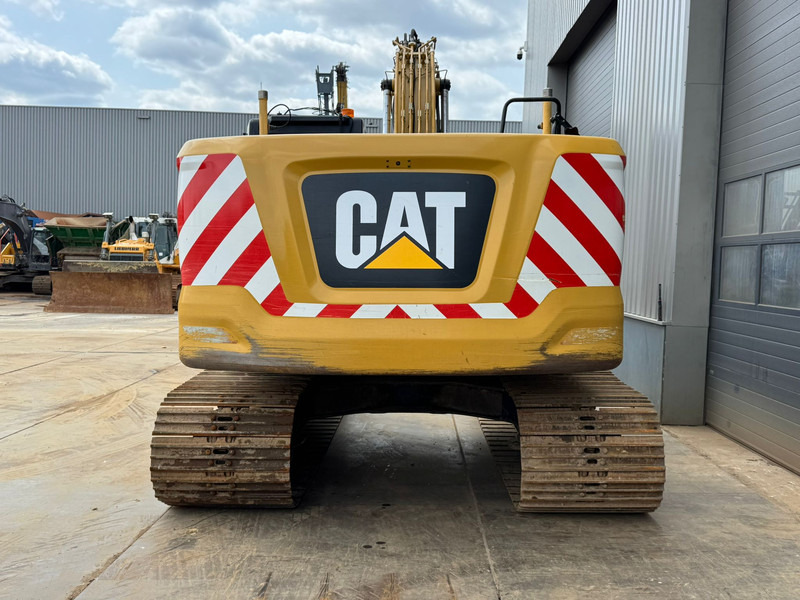 Caterpillar 323 - Kāpurķēžu ekskavators: foto 4 Caterpillar 323 - Kāpurķēžu ekskavators: foto 4