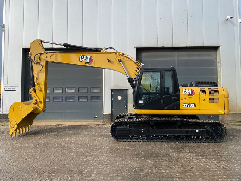 Caterpillar 323D3 - Kāpurķēžu ekskavators: foto 1 Caterpillar 323D3 - Kāpurķēžu ekskavators: foto 1