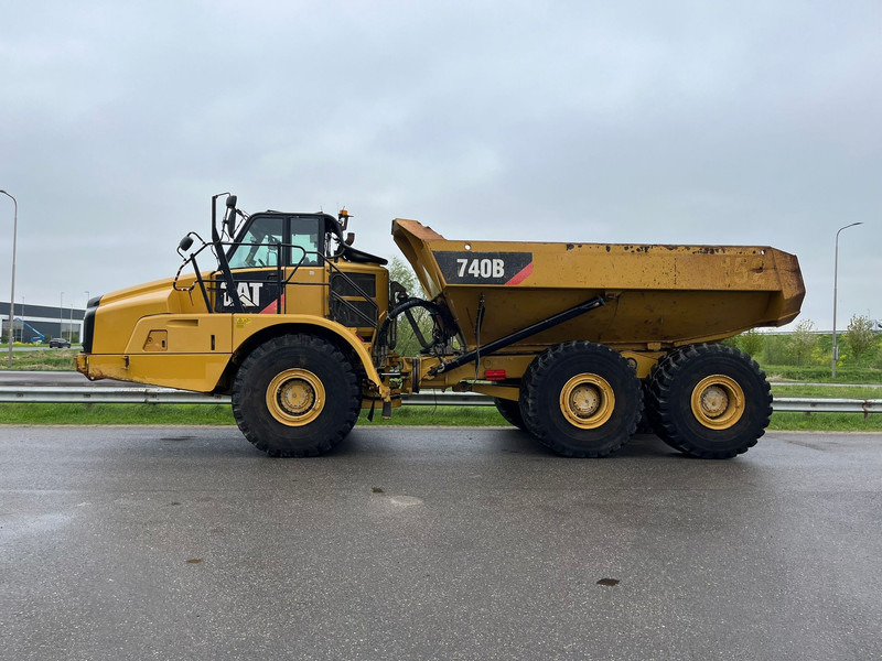 Caterpillar 740B - Artikulētias pašizgāzējs: foto 1 Caterpillar 740B - Artikulētias pašizgāzējs: foto 1