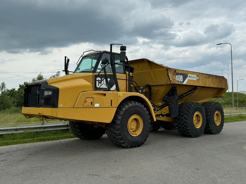 Caterpillar 740B - Artikulētias pašizgāzējs: foto 2 Caterpillar 740B - Artikulētias pašizgāzējs: foto 2