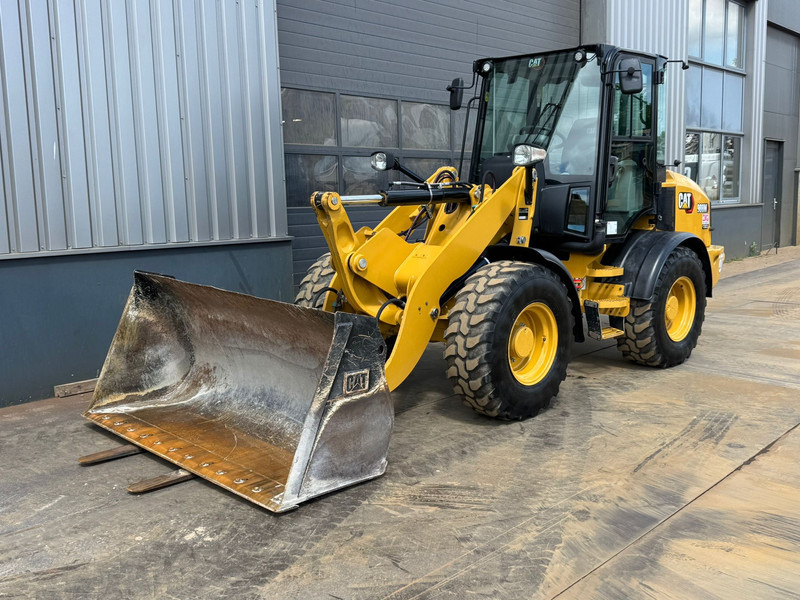 Caterpillar 908M CE + EPA - Riteņu iekrāvējs: foto 2 Caterpillar 908M CE + EPA - Riteņu iekrāvējs: foto 2