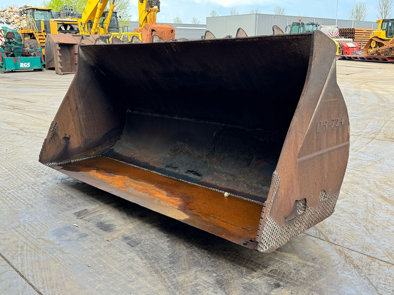 Caterpillar 980 - Kauss: foto 1 Caterpillar 980 - Kauss: foto 1