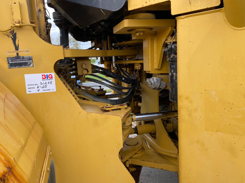 Riteņu iekrāvējs Caterpillar 980H: foto 12