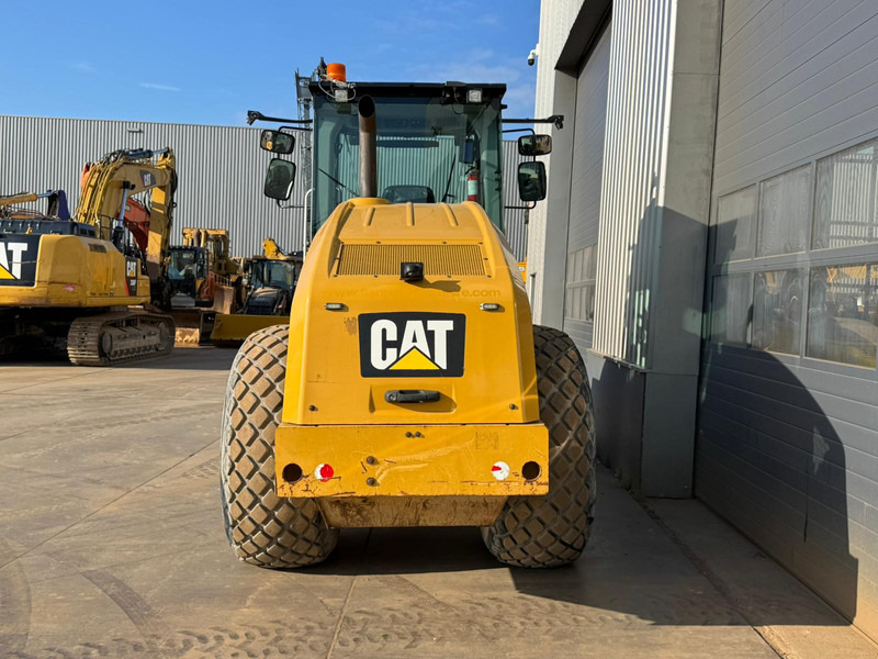 Caterpillar CS64 - Veltnis: foto 4 Caterpillar CS64 - Veltnis: foto 4